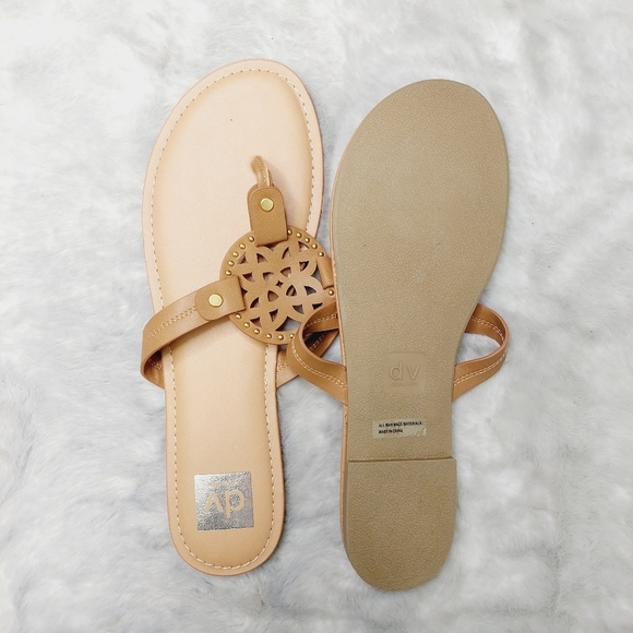 New Dolce Vita Gotie Brown/Black Laser Cut Thong Sandals S53 - Picture 6 of 8